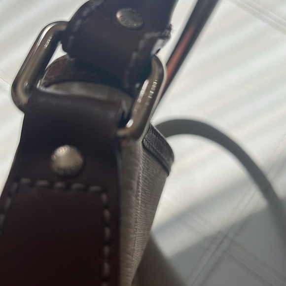 GUCCI bag approximately 7” x 9” off white with brown leather gorgeous! - Picture 9 of 11